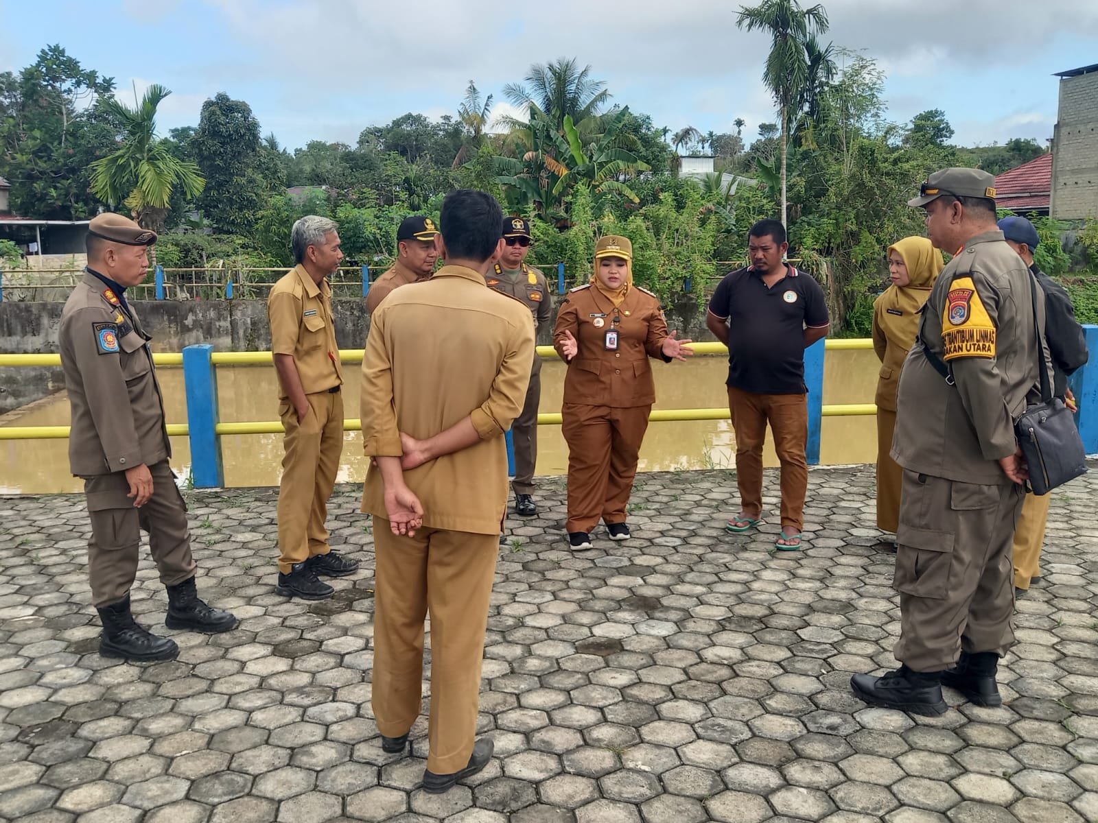 Peninjauan Kondisi Bantaran Sungai Di Embung Bengawan